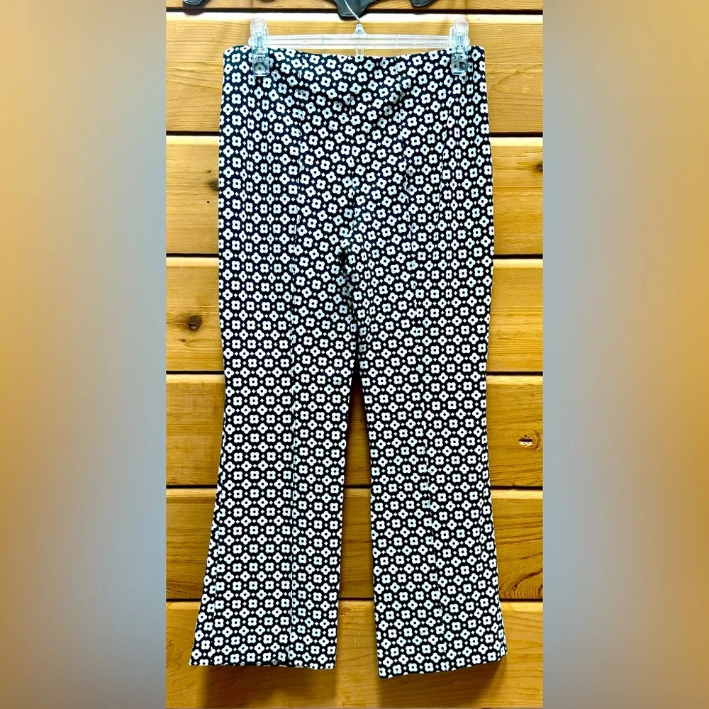 ANTHROPOLOGIE Maeve black and white elastic waist flare pants - Picture 2 of 3